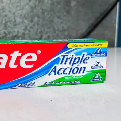 Colgate - Pasta Dental  - Triple Acción Menta Original - 100ml