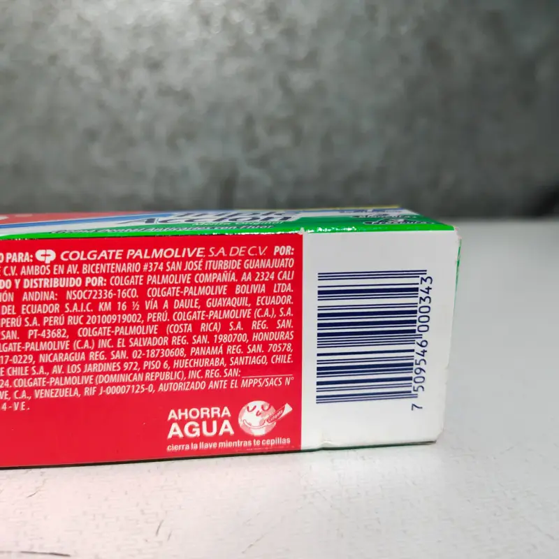Colgate - Pasta Dental  - Triple Acción Menta Original - 100ml