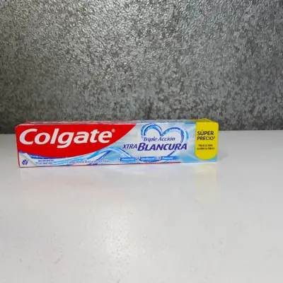 Pasta Dental Colgate Triple Acción Xtra Blancura - 50ml