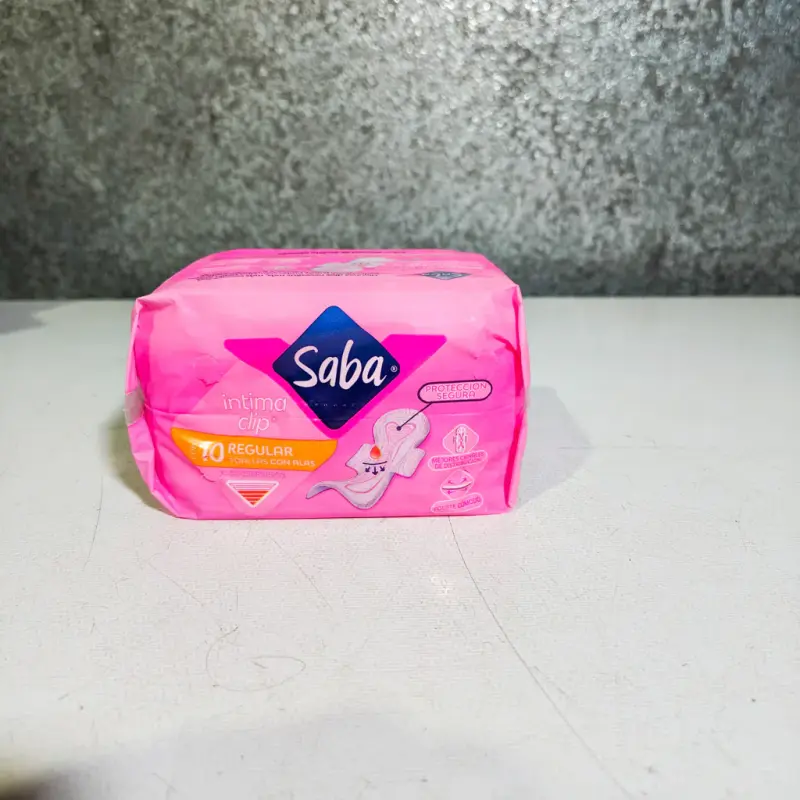 Toallas femeninas Saba intima clip regular con alas - 10pzas