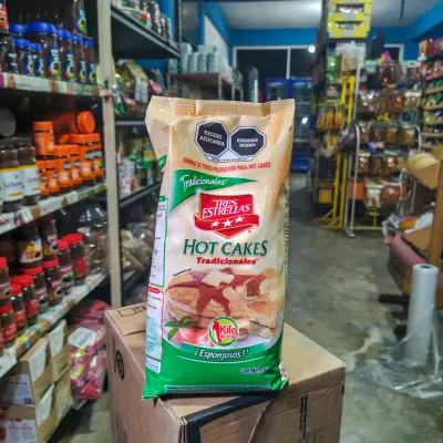 Harina para Hot Cakes Tres Estrellas - 1Kg