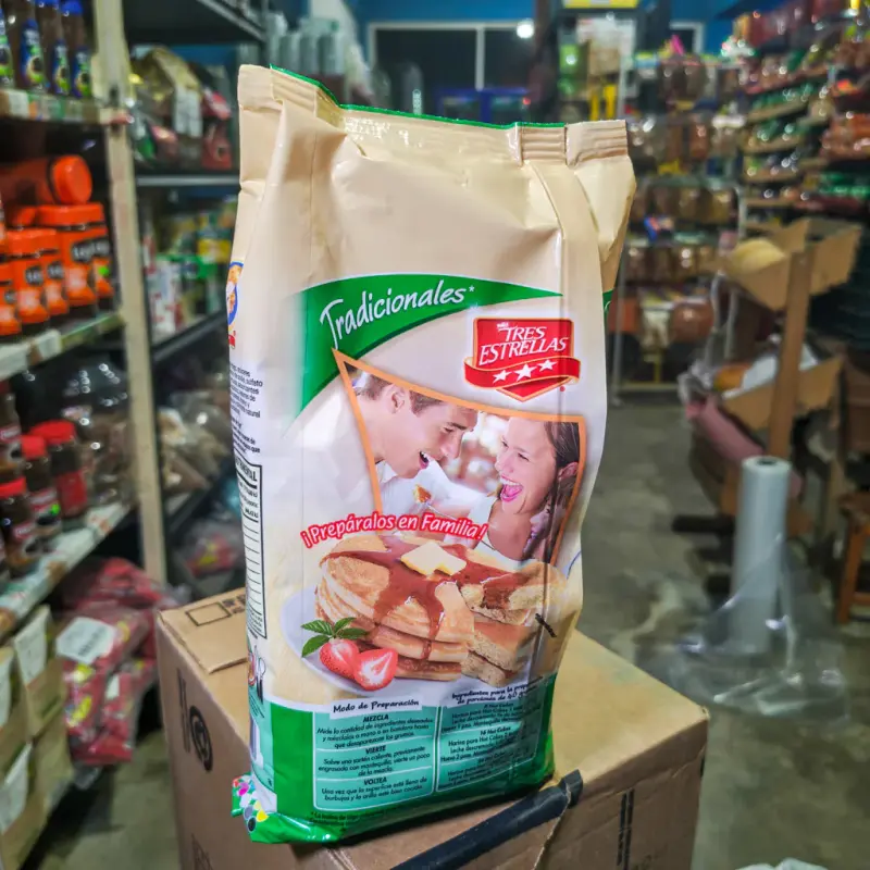 Harina para Hot Cakes Tres Estrellas - 1Kg