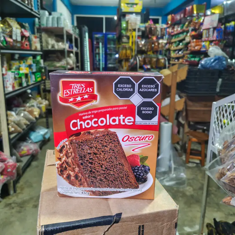 Harina Tres Estrellas para pastel sabor chocolate - 432g