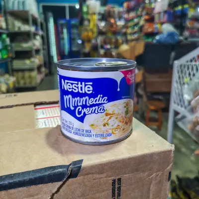Media crema Nestlé Lata - 225g