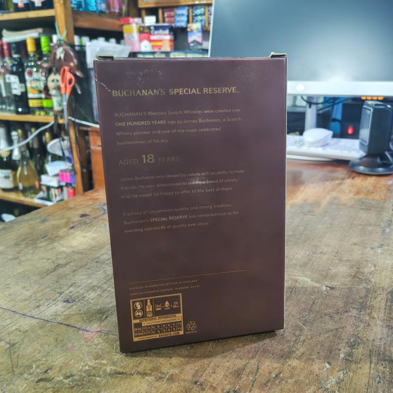Whisky Buchanan's Reserva Especial 18 años Blended Scotch 750ml