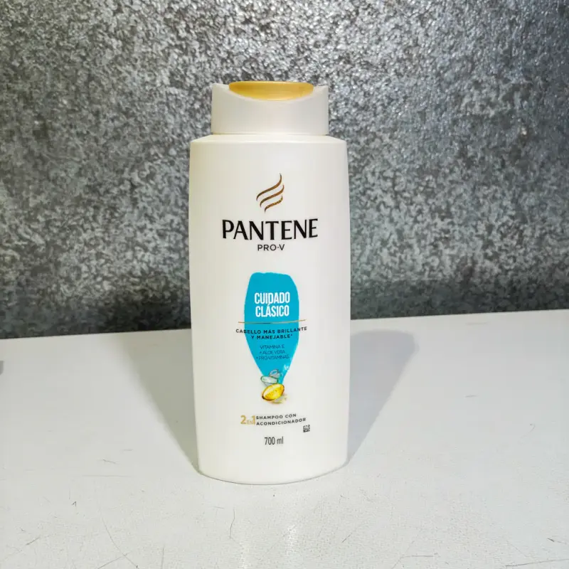 Shampoo Pantene Pro-V Cuidado Clásico 2 en 1 700 ml