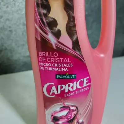 Shampoo Caprice - Brillo de Cristal - con Micro Cristales de Turmalina -  750ml