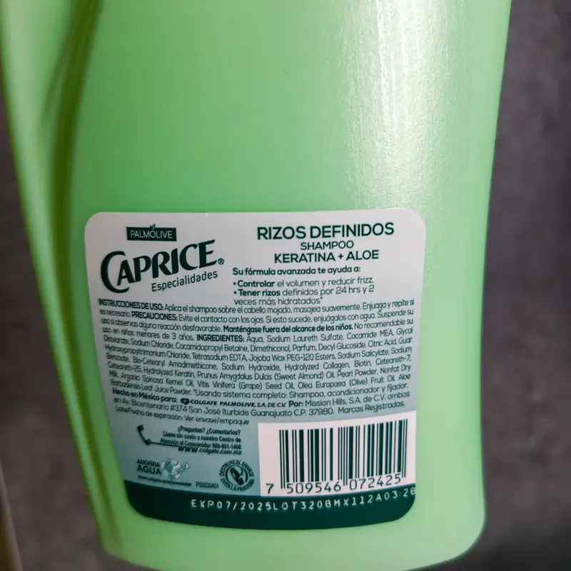 Shampoo Caprice - Rizos Definidos Con Keratina y Aloe - 750ml