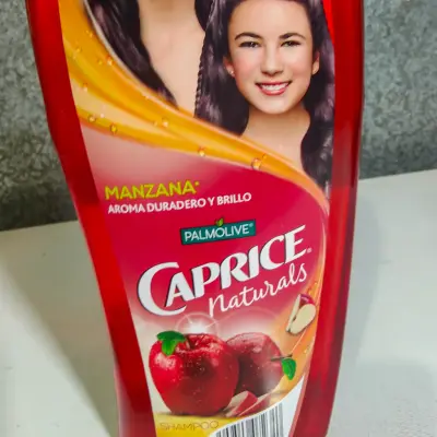 Shampoo Caprice Naturals - Manzana - Aroma duradero y brillo - 760ml