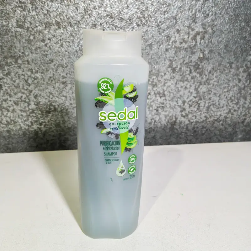 Shampoo Sedal - purificación e hidratación - carbón activado y aloe - 620ml
