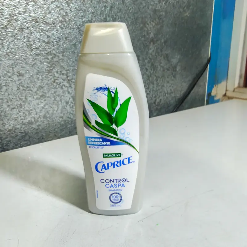Shampoo Caprice - Control Caspa - Limpieza Refrescante Eucalipto - 380ml