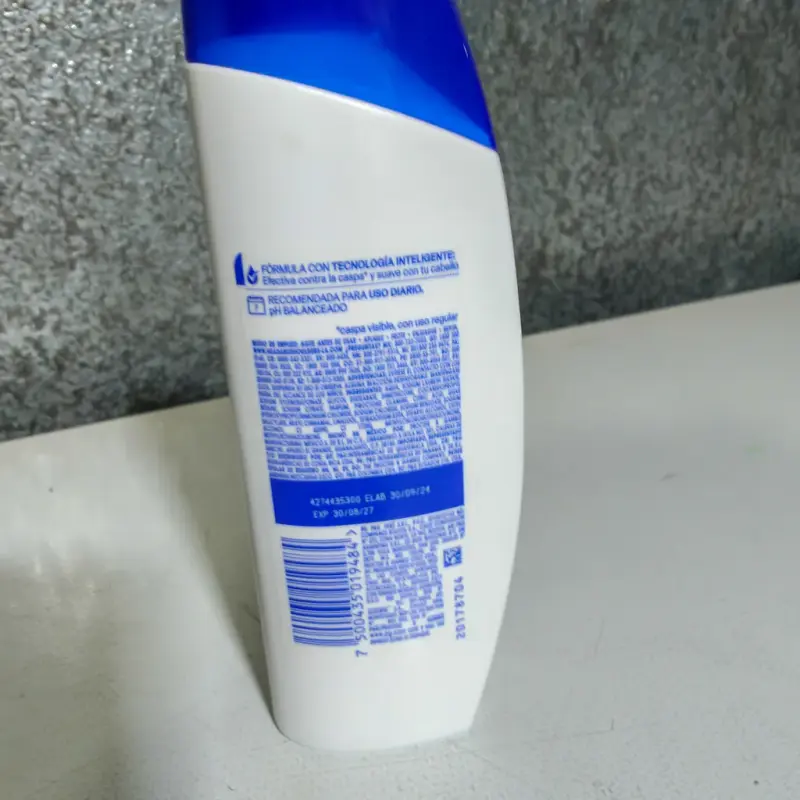 Shampoo Head & Shoulders Men-  3 en 1 - Shampoo Control Caspa 180ml